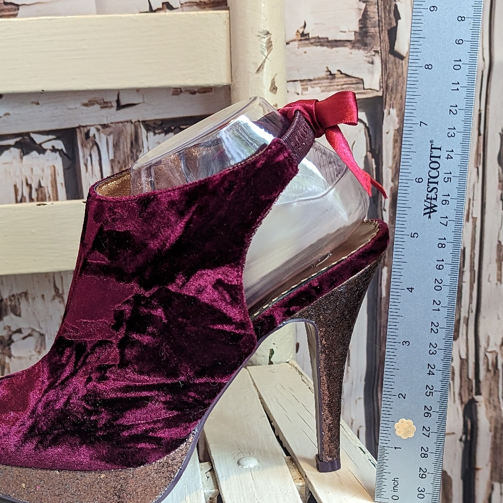 Poetic License heels